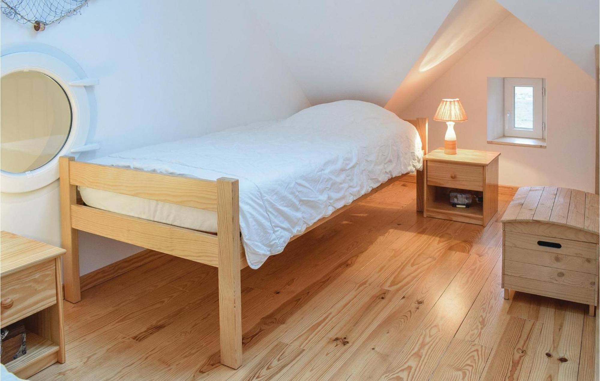 2 Bedroom Amazing Apartment In Ponts Luaran gambar